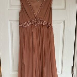 Elegant Sleeveless Dress in Dusty Rose